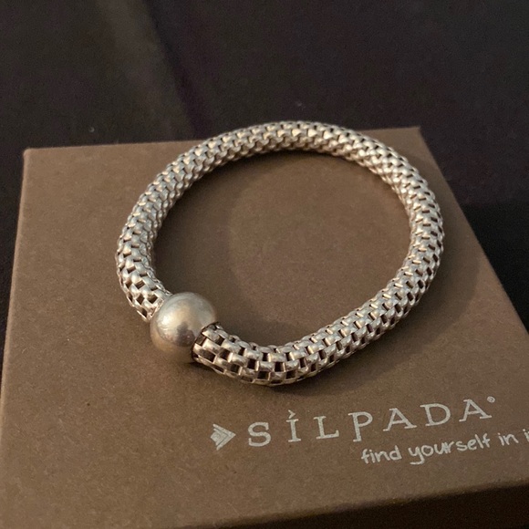 Silpada Sterling Chic Bracelet B2788. New in Box.